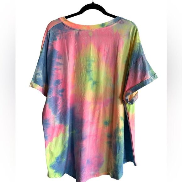 NWOT Plus Size Short Sleeve Tie Dye Tee Shirt With Front Pocket - Size 3XL - Picture 2 of 6